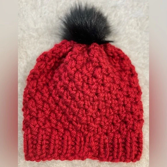 Handmade Hand Crafted Red Knit Hat with Black Fur Pompom adult/Teen - Picture 1 of 2